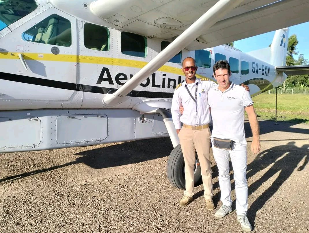 Fly-in gorilla trekking Uganda